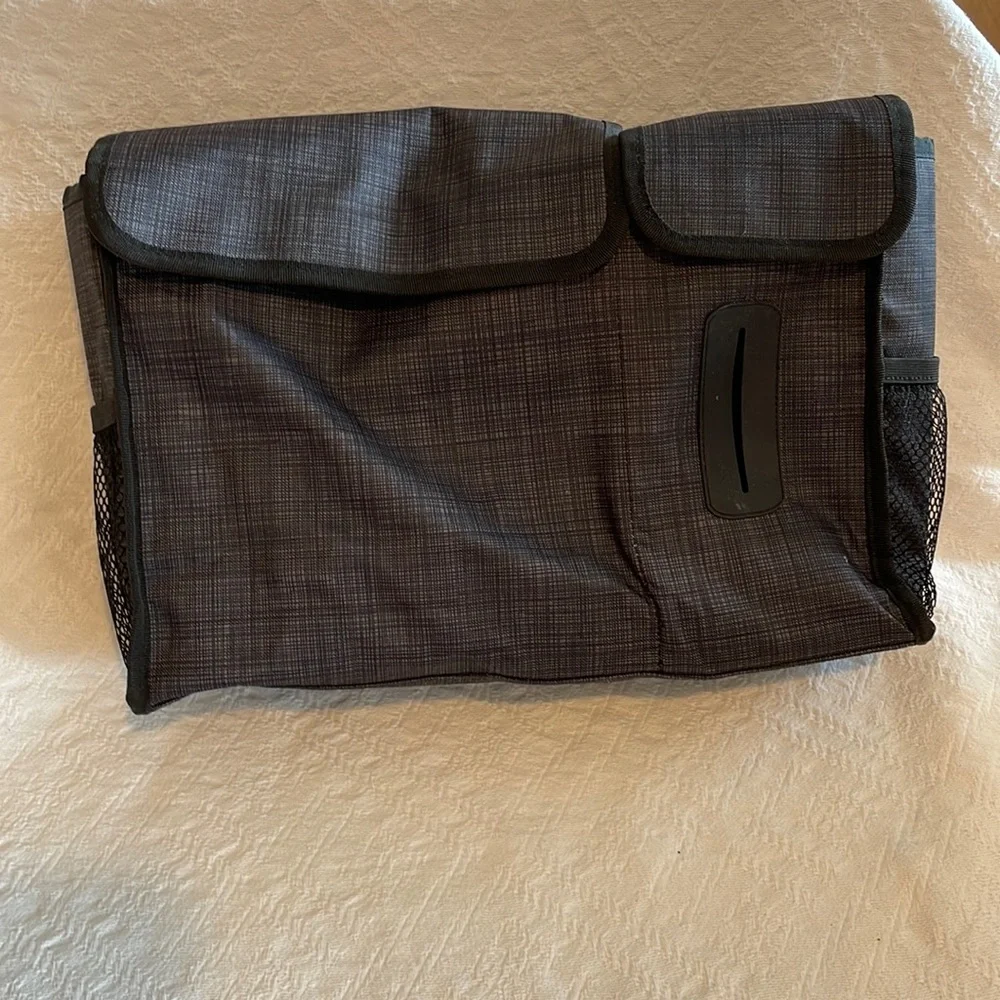 Thirty One 31 Pack and pull caddy car organizer, black cross pop - Picture 16 of 16